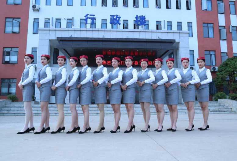 南昌高铁乘务学校江西学高铁乘务的学校