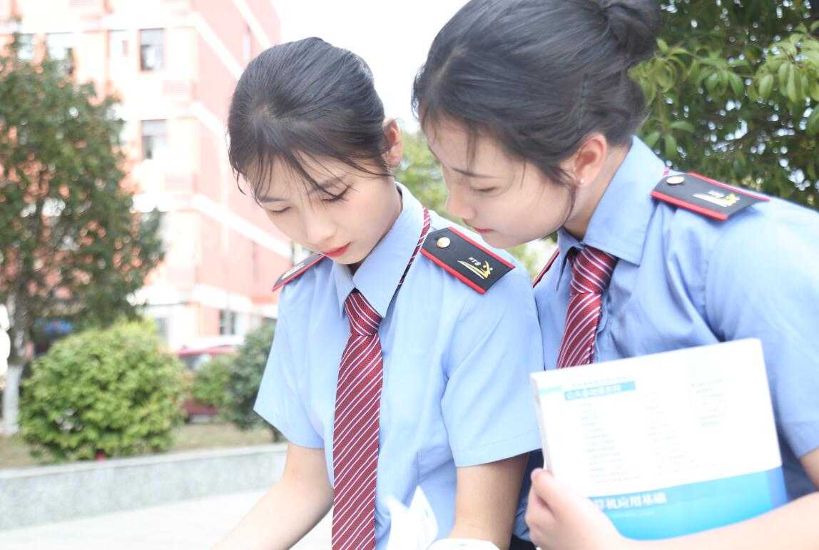 江西铁路学校哪家好？江西省中专中职招生网